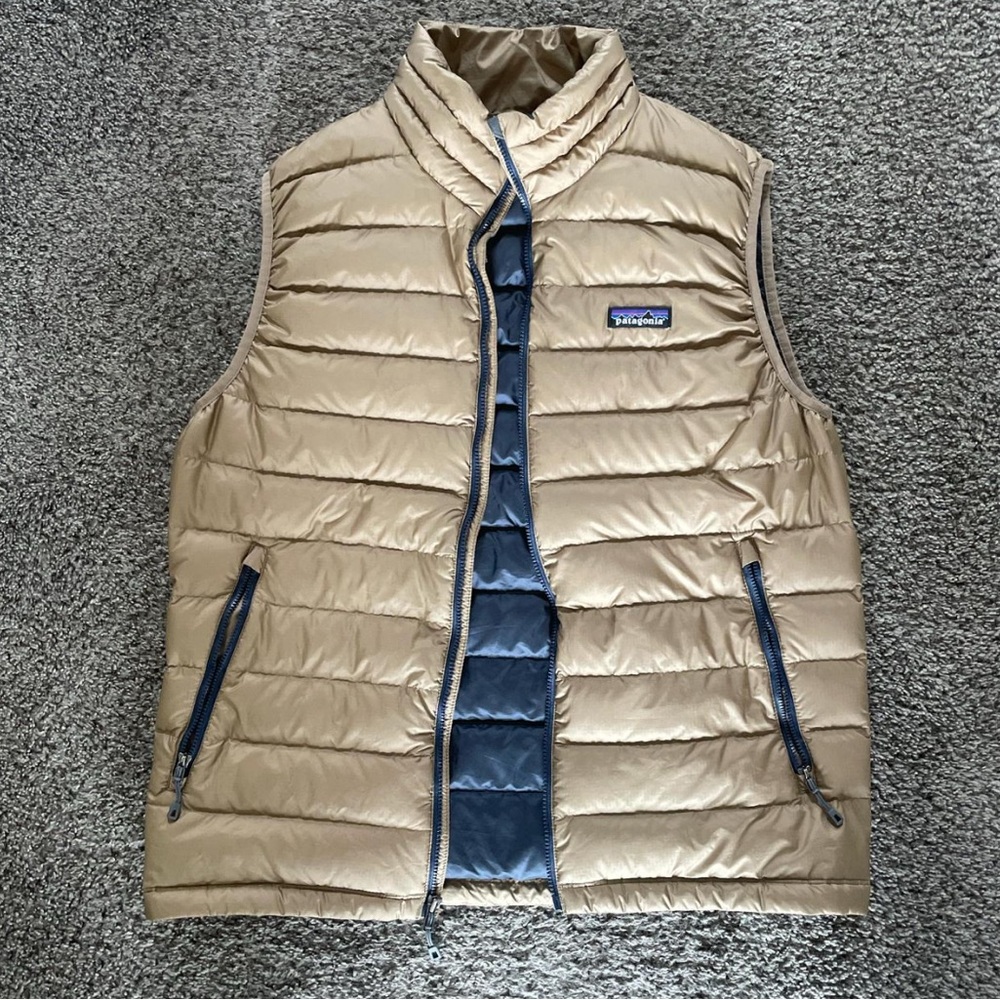 Patagonia Tan Quilted Men's Down Vest